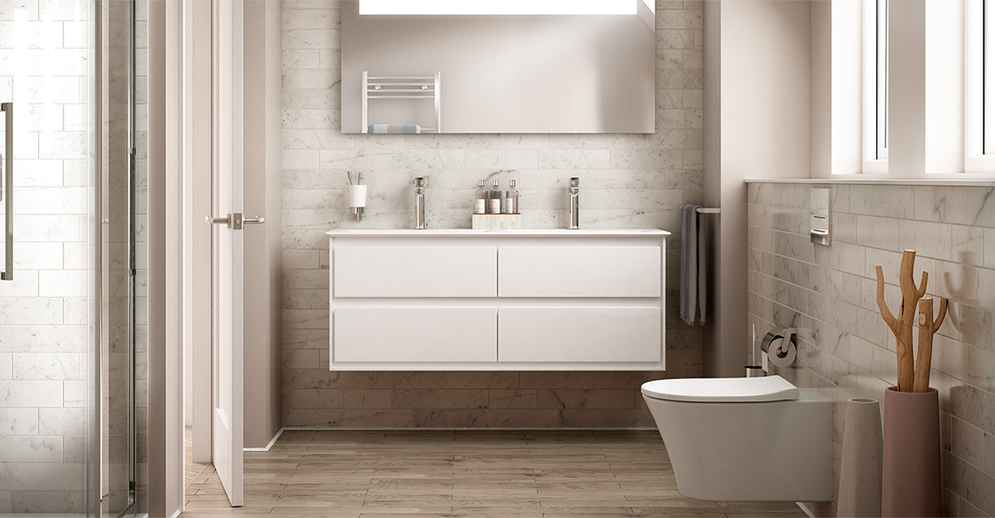 Photo de la collection Connect Air mise en ambiance montrant des toilettes suspendues, une vasque sur meuble suspendu avec un miroir au-dessus et le bord de la cabine de douche